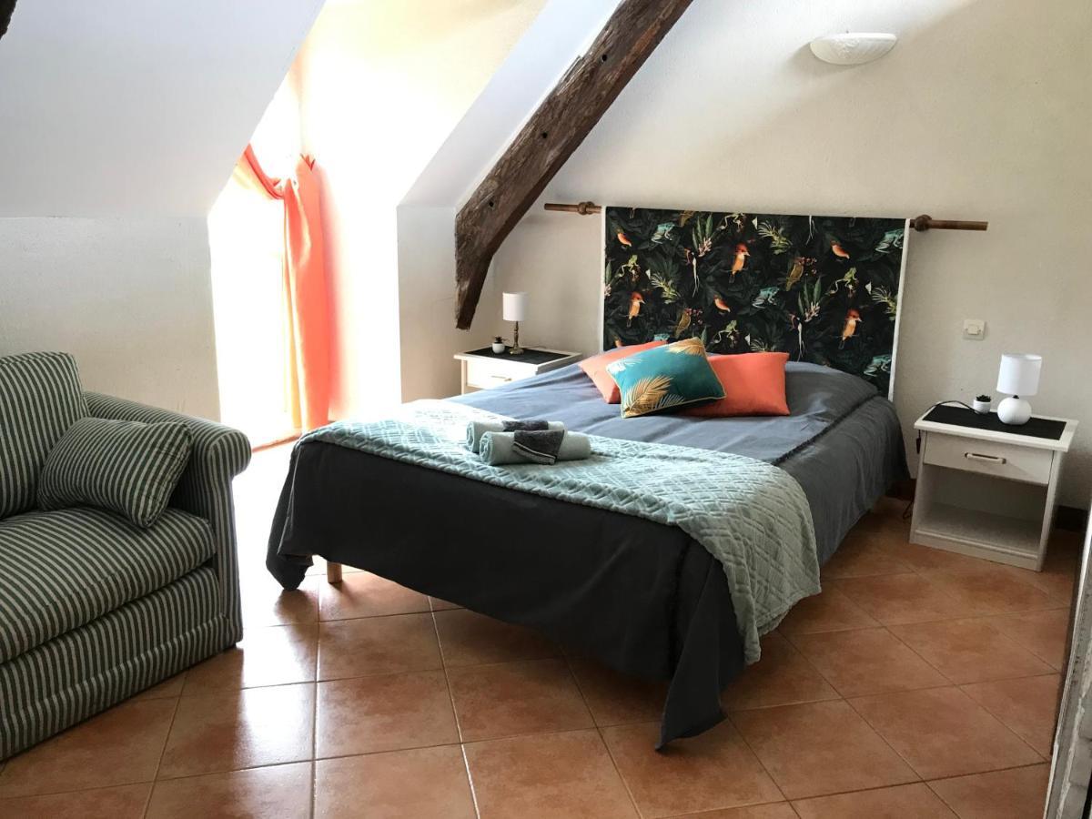 Domaine Du Lesty Bed and Breakfast Ambon Eksteriør billede
