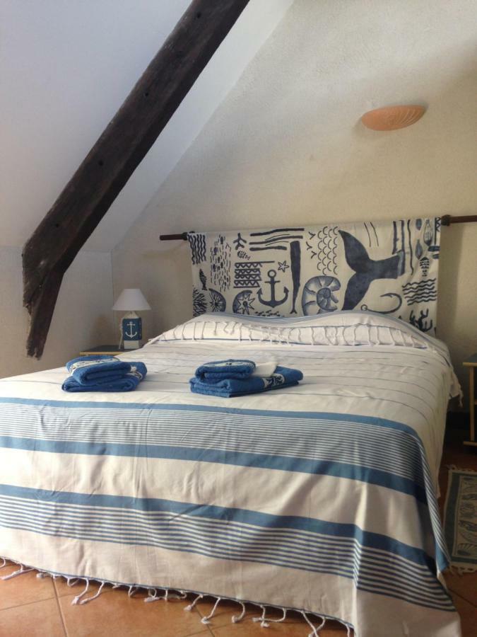 Domaine Du Lesty Bed and Breakfast Ambon Eksteriør billede